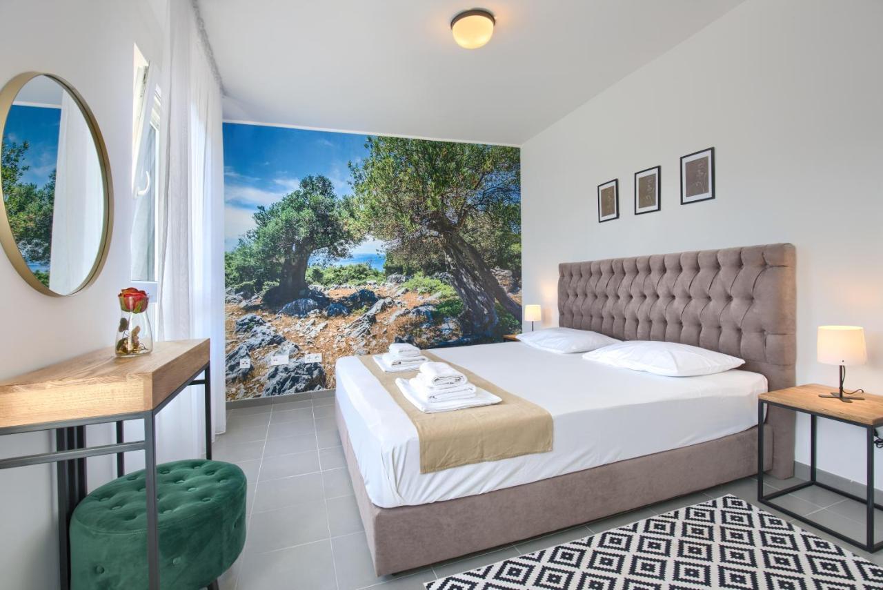 Beautiful Two-Bedroom Seaside Apartment In Premantura Ngoại thất bức ảnh